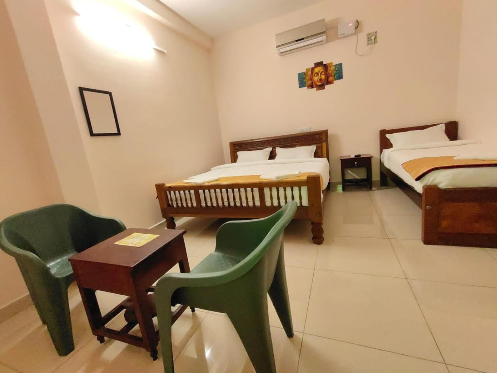 Le Township Residency Hotell Pondicherry Exteriör bild